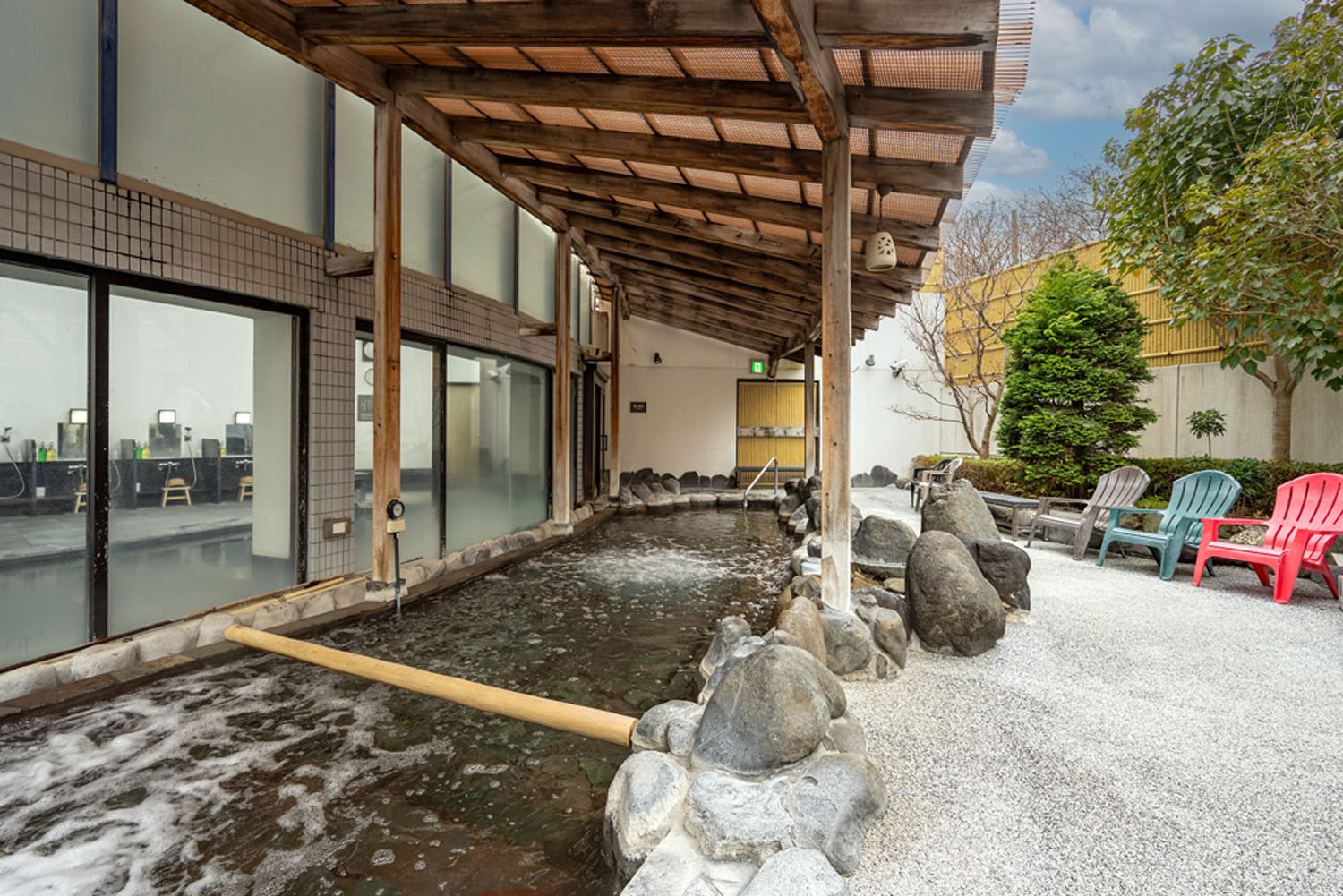 はだの 湯河原 温泉 万葉 の 湯